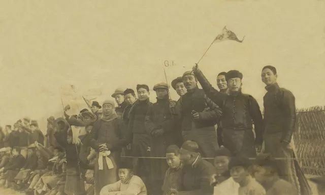 决赛将至！世界杯没看过瘾？加场“德比”之战，接着嗨