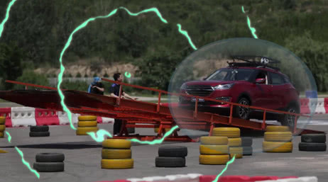 《挑战300秒》迎来全新赛道,孟瑞搭档足球教练首战告捷