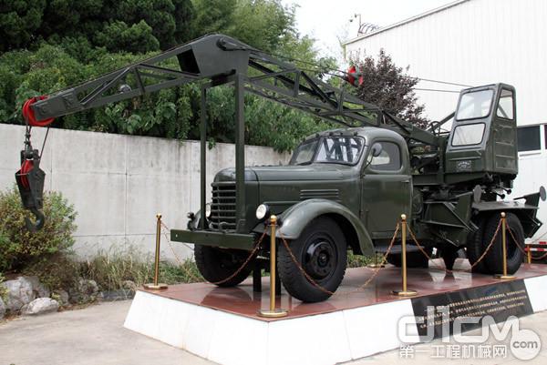 徐工2600吨起重机吊装现场,徐工750吨全地面起重机的吊装视频