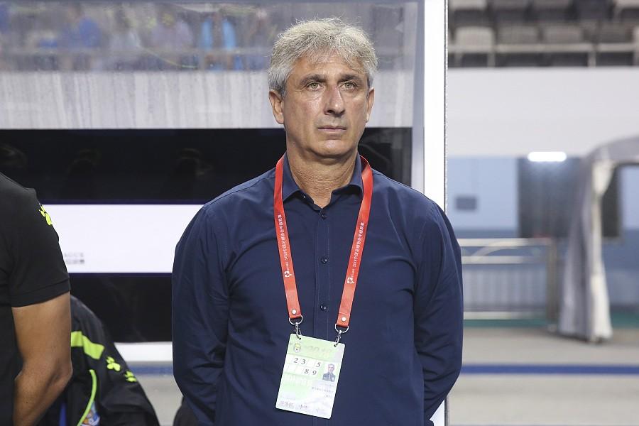 中国足坛最奇葩的事件,足坛中奇葩事件