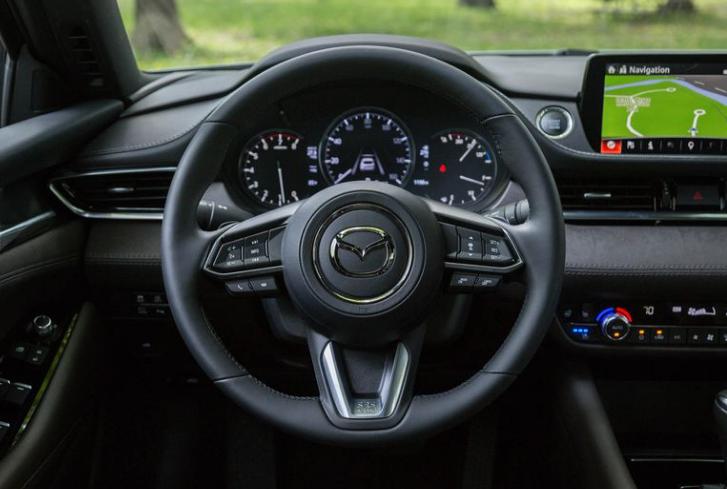 马自达阿特兹2.0豪华版测试,阿特兹移植2.5t发动机四驱