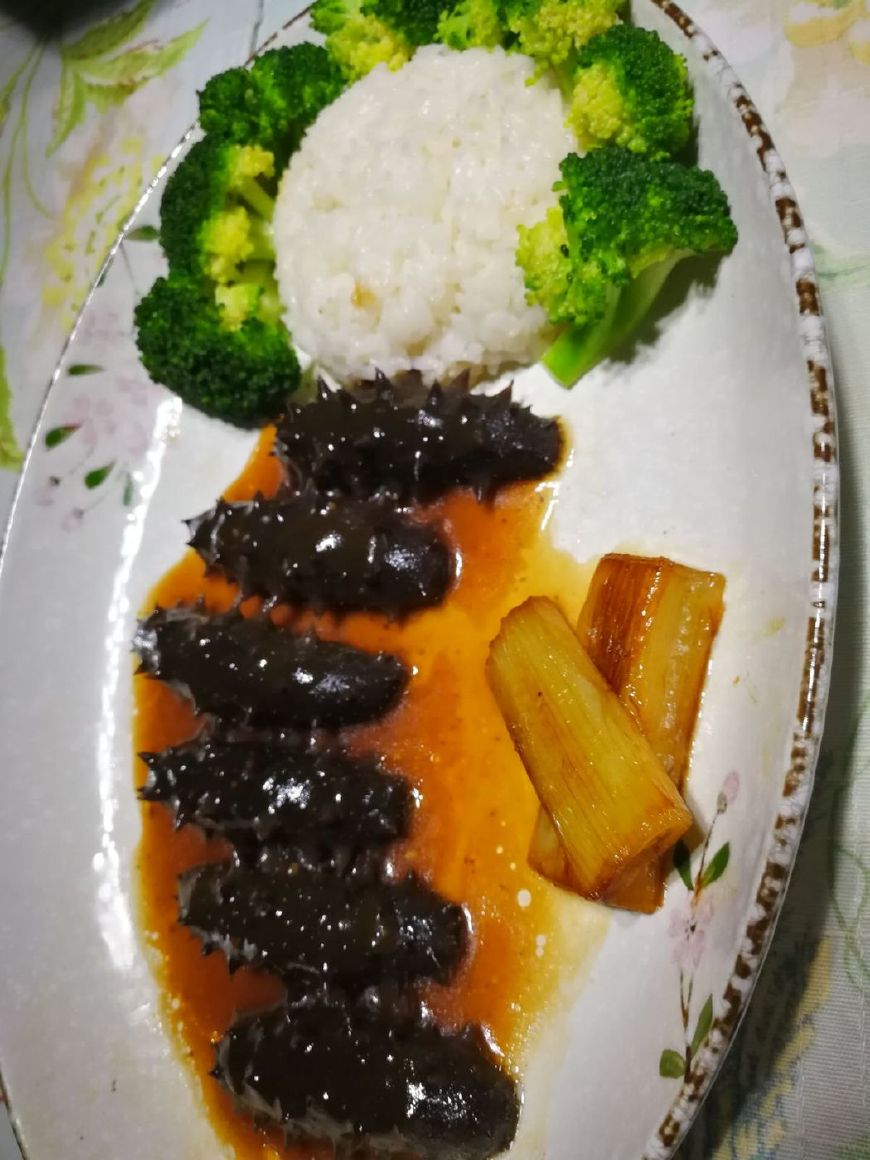 大厨葱烧海参家常做法,家常大葱烧海参正宗做法