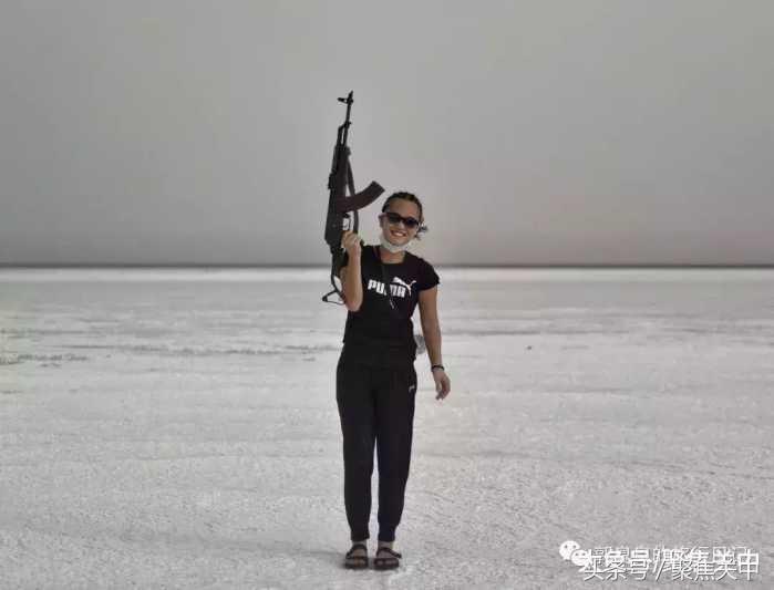 20岁姑娘一个人穷游中国,山西姑娘一个人在旅游