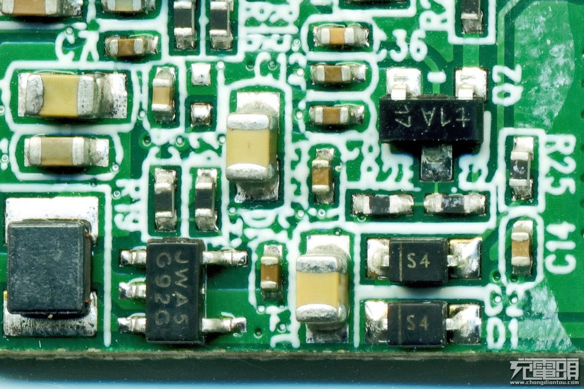 如何将手机屏幕投到显示屏上,手机怎么直接投到显示屏