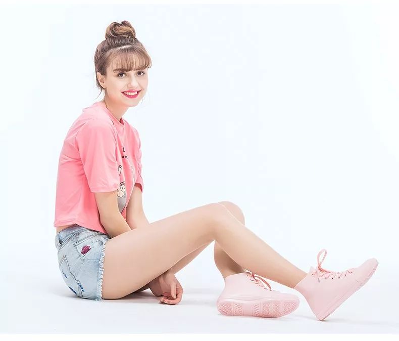 下雨天穿雨衣怎么好看,下雨天穿雨衣怎么才能保证不湿