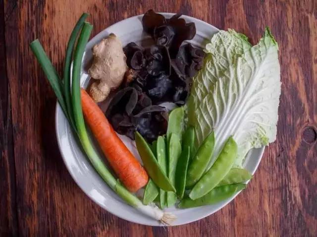 木耳怎样泡发又软又好吃,木耳怎么泡营养最丰富