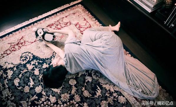 《邪不压正》，最大的看点竟是她的翘臀