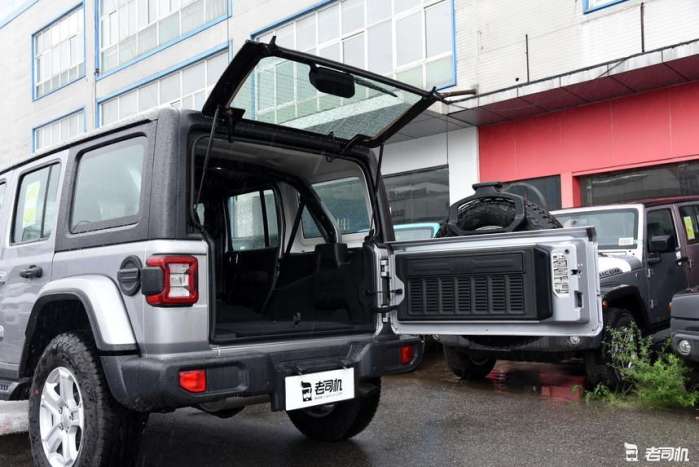 越野能力大g出色还是普拉多出色,普拉多陆巡越野性能