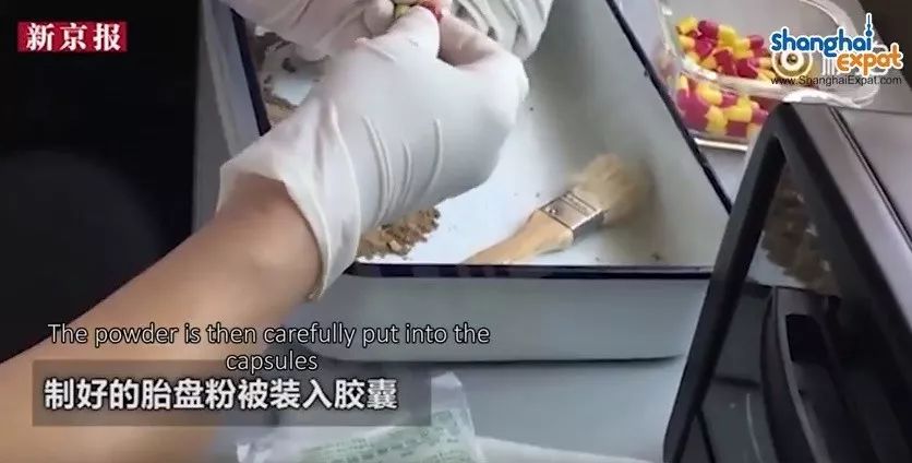 老外学中国人吃西餐,外国人学中国人吃糖