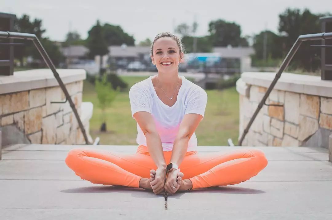 瑜伽辣妈全身照,瑜伽辣妈高清图片