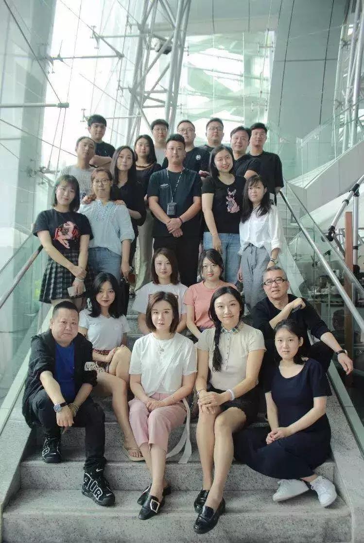 集齐这八大工作室，你也可以C位出道！