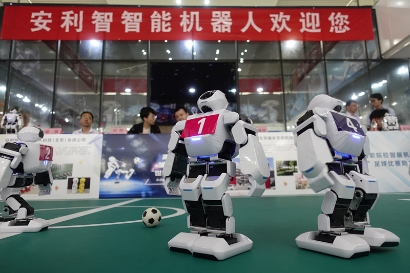 机器人足球比赛完整版,世界足球机器人比赛
