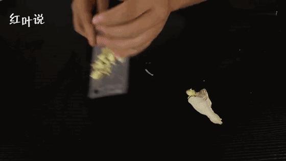 天气一热手上出水泡痒怎么办,为什么天热手上就长湿疹水泡