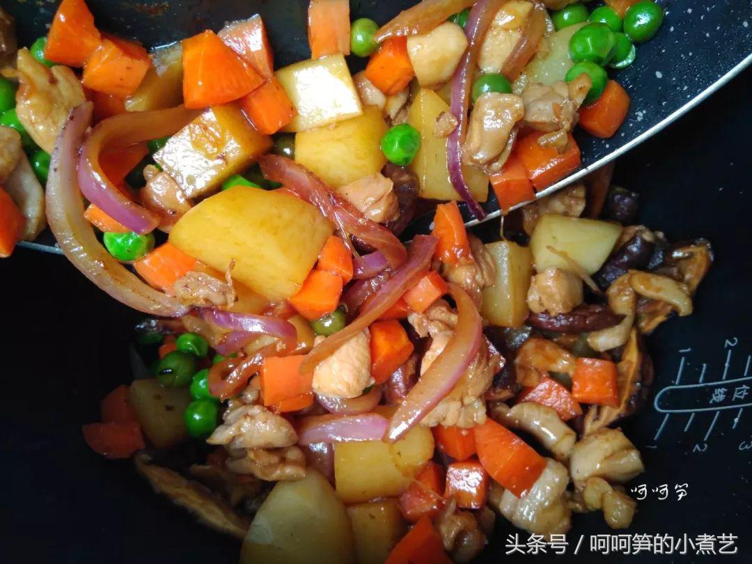 香菇腊味鸡肉饭,香菇胡萝卜焖鸡的做法大全家常