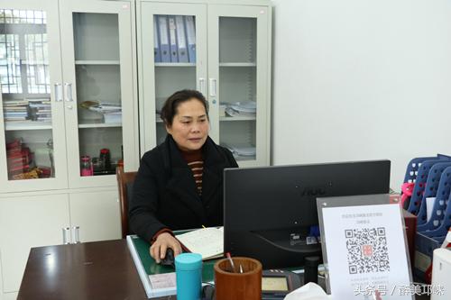 「新时代的奋斗者」羊安镇界牌村*党**委书记杨玉梅不辜负村民的信任和支持