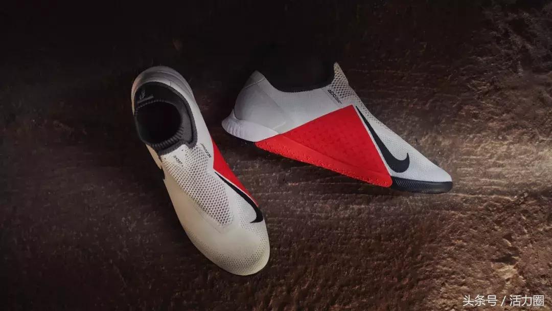 耐克暗煞碎钉足球鞋适合哪种脚型,耐克暗煞足球鞋评测