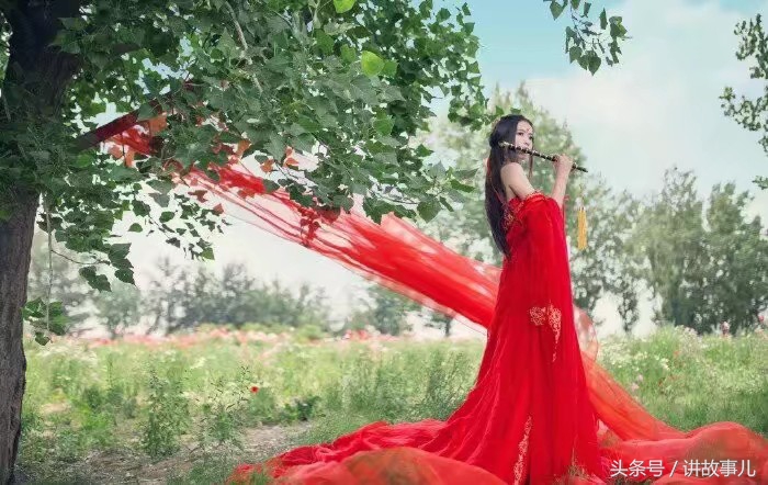 鍝璇楁棤鍏抽鏈堝嵈鏈夊叧浣犳垜,鍝璇楁湁鍏抽鏈堝嵈鏃犲叧浣犳垜