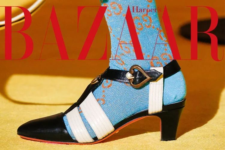 当我们穿着相同鞋子的时候,只有袜子能代表你的个性了