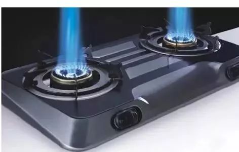 厨房起火正确的处理步骤,厨房着火了怎么办用什么灭掉