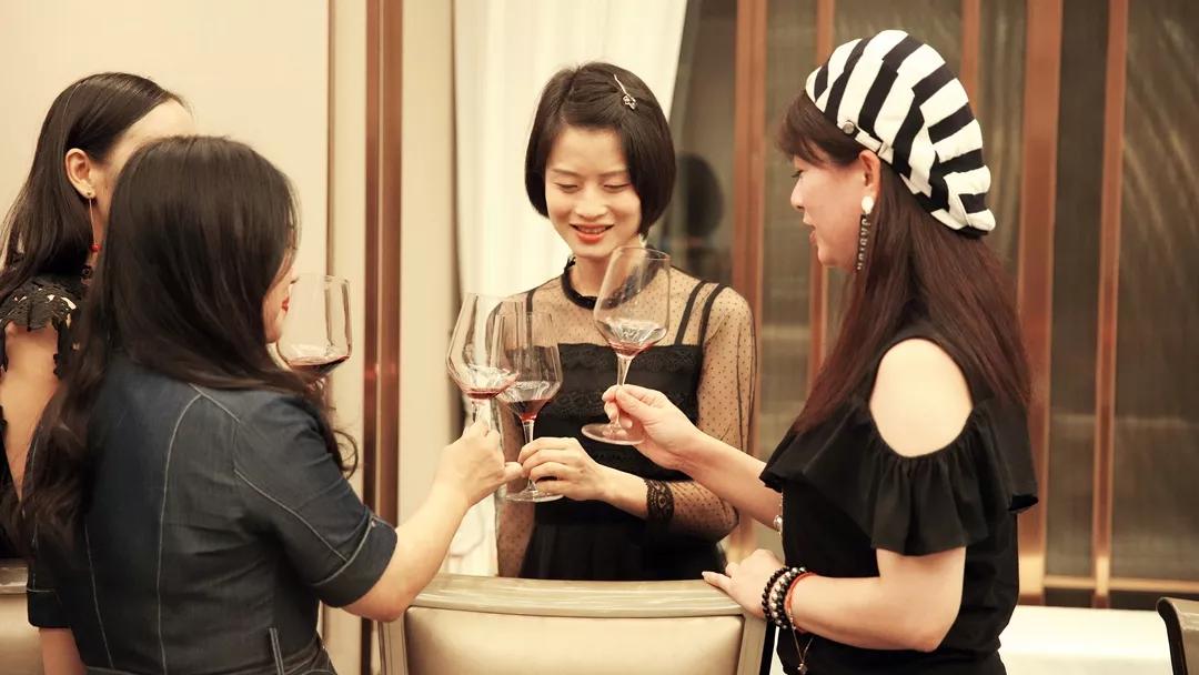 胡杨林风景银川,宁夏胡杨林风光