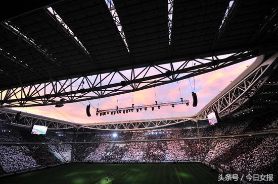 c罗加盟尤文3000万欧,c罗加盟尤文图斯的工资