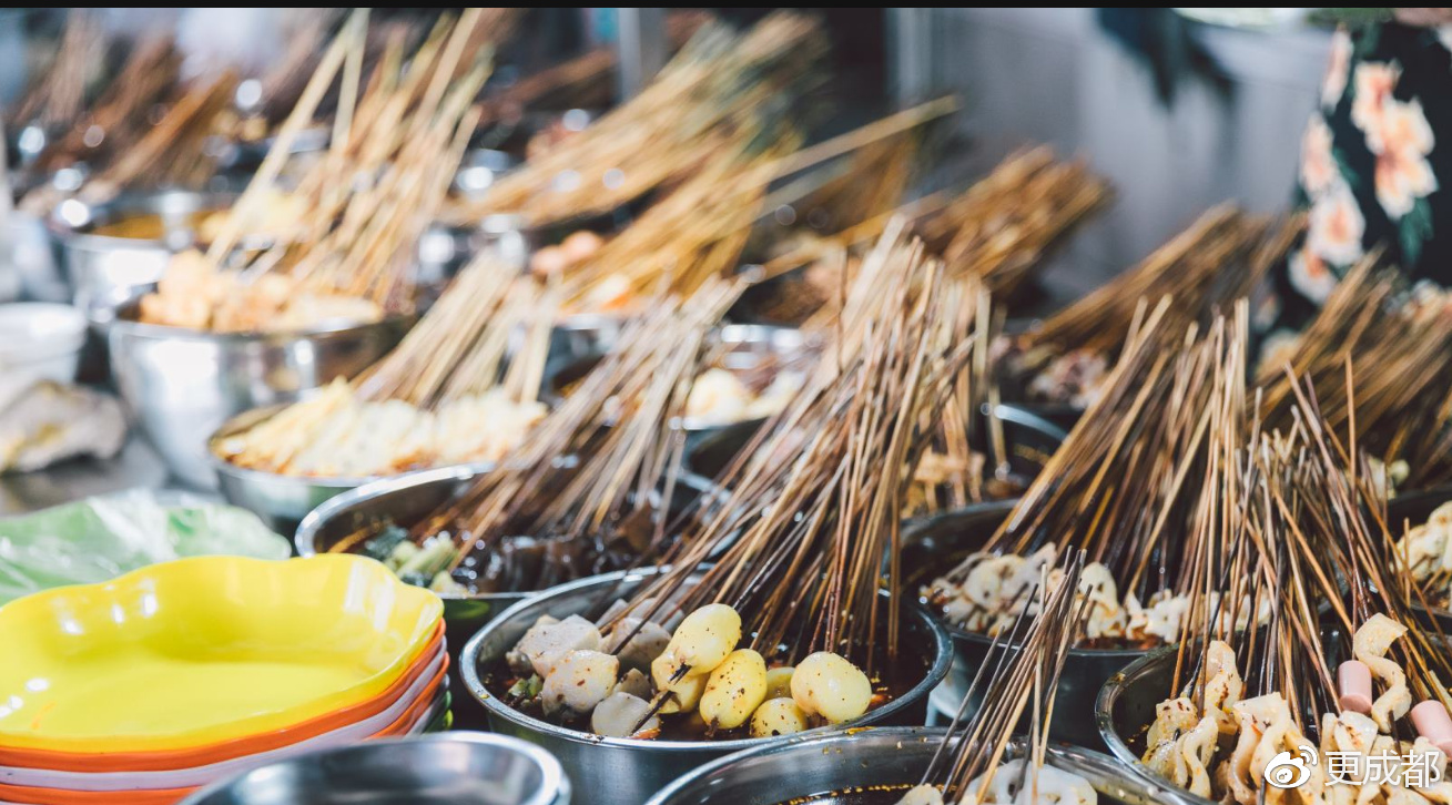 成都版士林夜市，便宜又好吃，周末请带好你的胃一家家挨到吃！