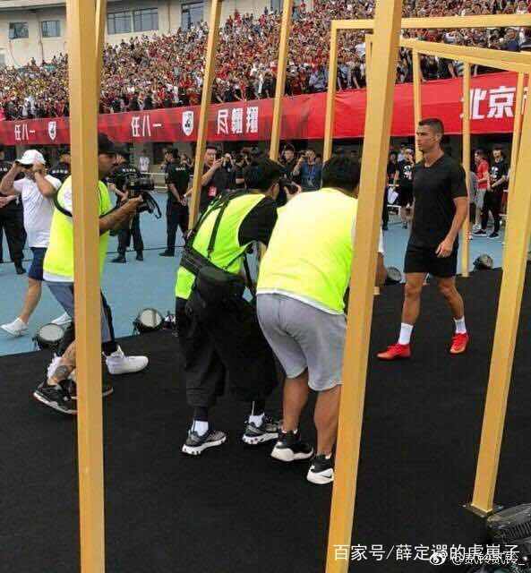 c罗故宫行出场费,c罗故宫秀球技视频