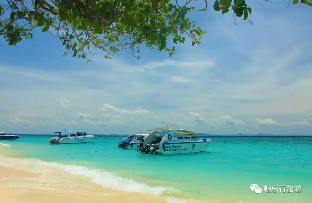 它是泰国最大的岛也是泰国最小的府，同时还有珍宝、金银岛的美称