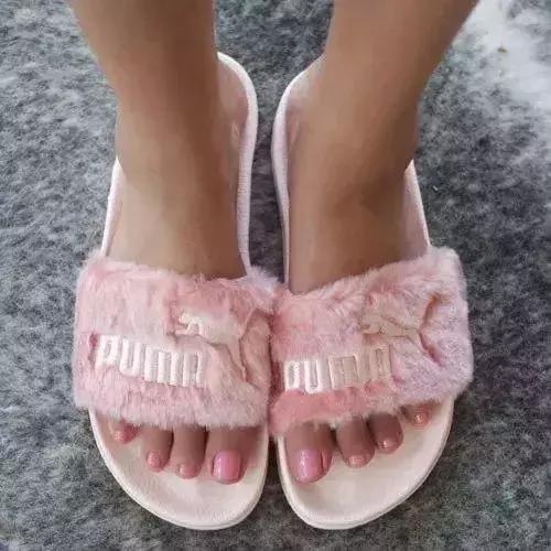 夏天鞋子可以当拖鞋穿的,可以当拖鞋也可以当板鞋穿