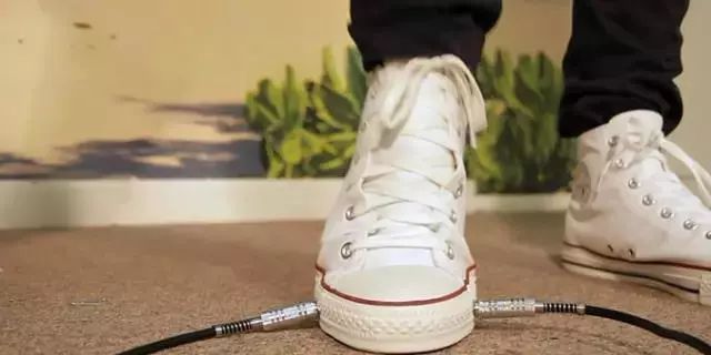 yeezy假鞋店,yeezy球鞋被禁穿