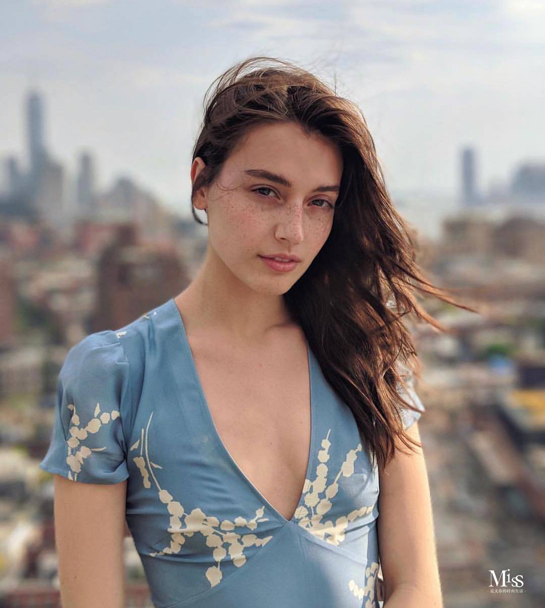 法国女人的优雅浪漫,法式女孩的优雅与自在