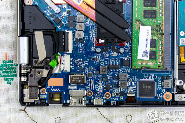 惠普星14pro-eh0100tu测评,惠普星14ce-0028tx怎么样