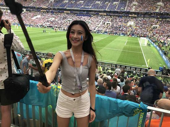 中国队女子夺冠,中国女运动员获得冠军无人欢呼