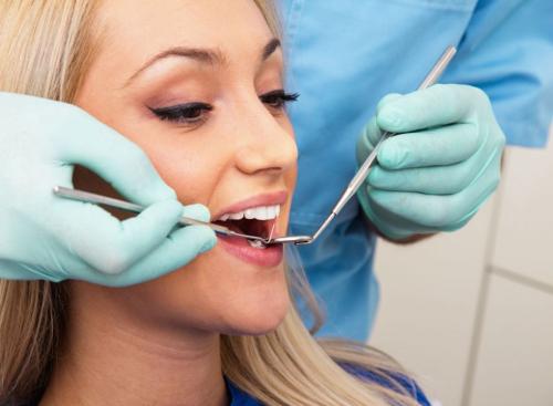 糖尿病导致牙龈萎缩怎么才能恢复,糖尿病牙周炎牙出现松动怎么治疗