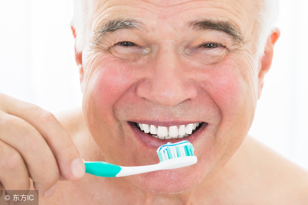 糖尿病导致牙龈萎缩怎么才能恢复,糖尿病牙周炎牙出现松动怎么治疗