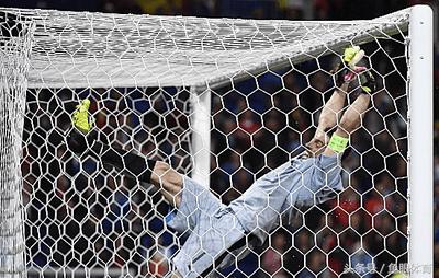 布冯的九个瞬间,布冯职业生涯创造了太多辉煌