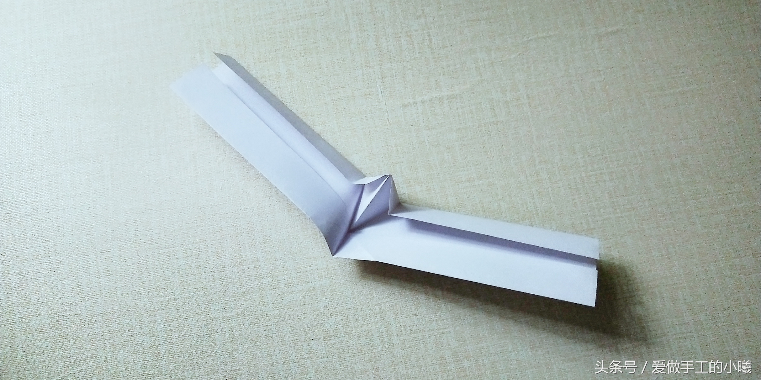 回旋飞镖折纸简单版,折纸风火轮飞镖方法