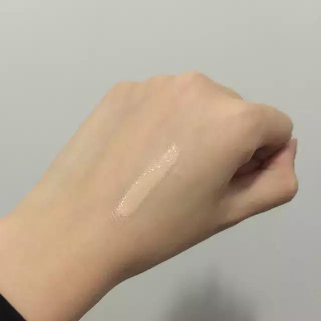 如何选择适合皮肤的粉底液,什么粉底适合中性肤质