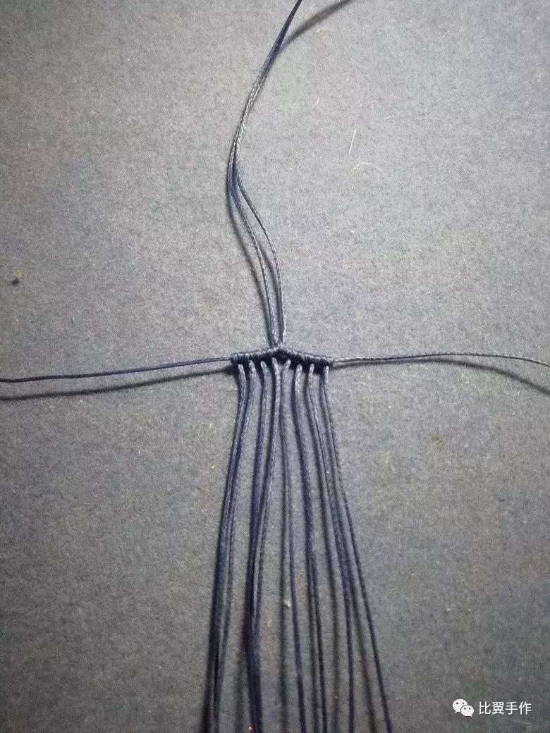 妡——有孔吊坠编制（比翼手作）