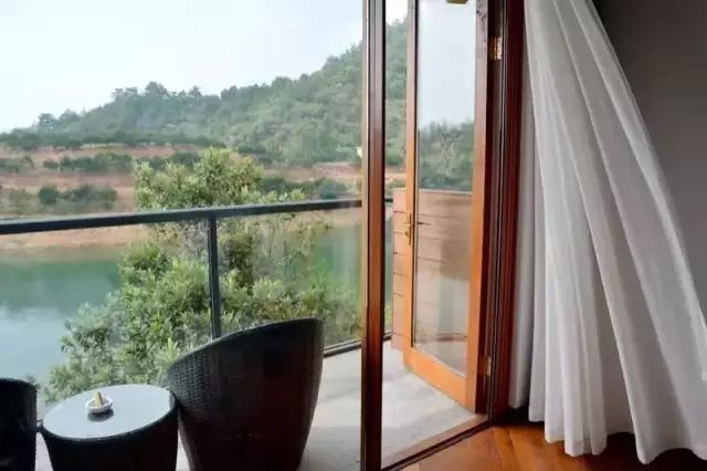 40岁大叔买下一座岛,大叔为钓鱼买下一座岛