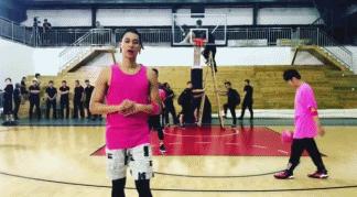 周杰伦林书豪打篮球搞笑,周杰伦和林书豪打球完整版