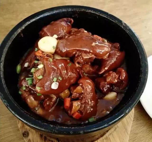 藏在市中心的美食街，吃一年都吃不够！第一个就是北京人爱吃的