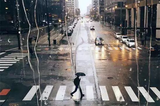 适合下雨天听的英文歌曲,8首适合下雨天听的英文歌