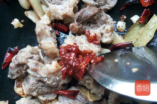 如何煮牛腩又烂又好吃,牛腩如何煮得软烂多汁