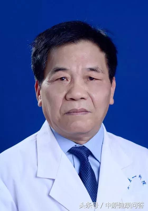 38度高温依然坚持去上班,高温下七旬老人