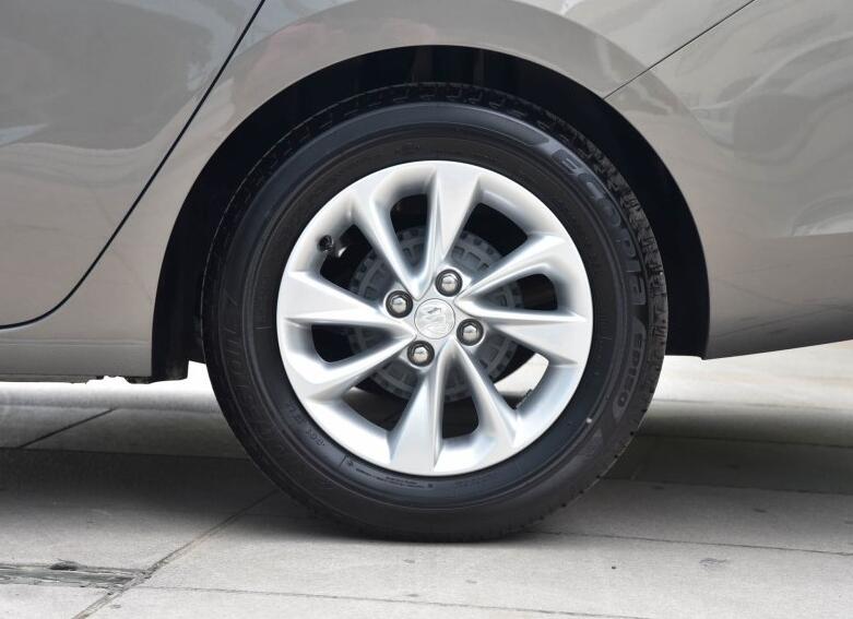 最新款凯越真实油耗,新凯越省油吗