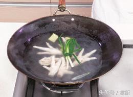 怎么自制泡椒凤爪窍门,在家自制泡椒凤爪的方法