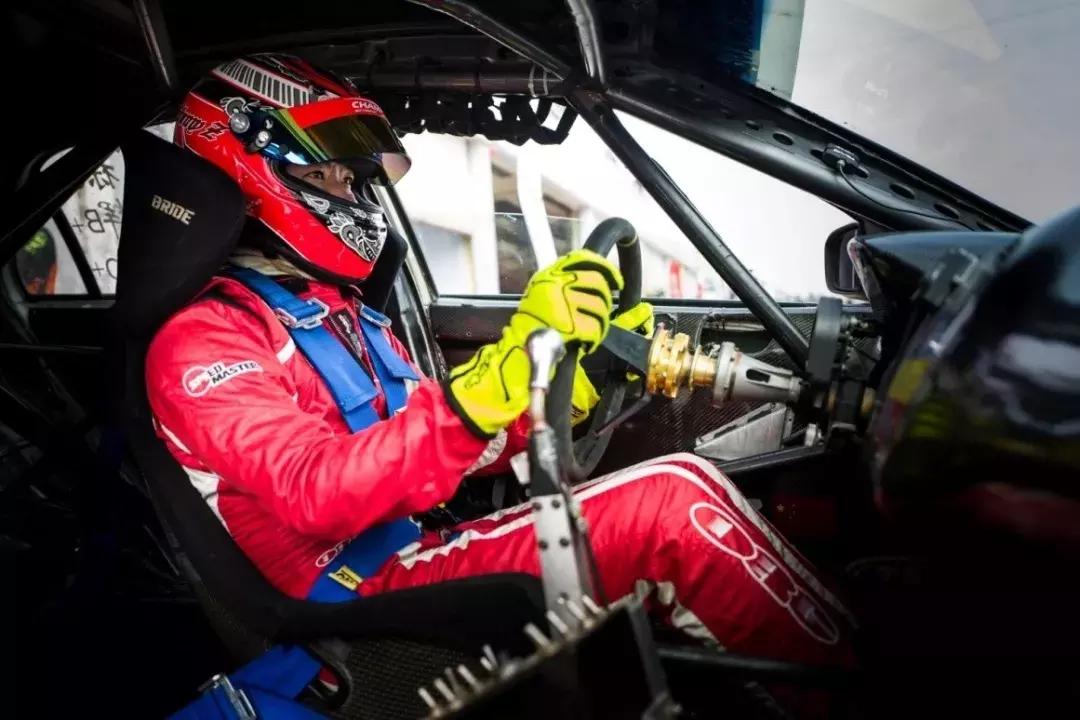 赛车手张海宁教你打方向盘,赛车手张海宁比赛