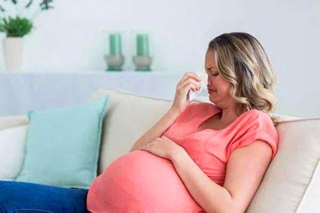 孕早期打喷嚏会导致胎停吗,孕妈妈打喷嚏对胎儿有影响吗