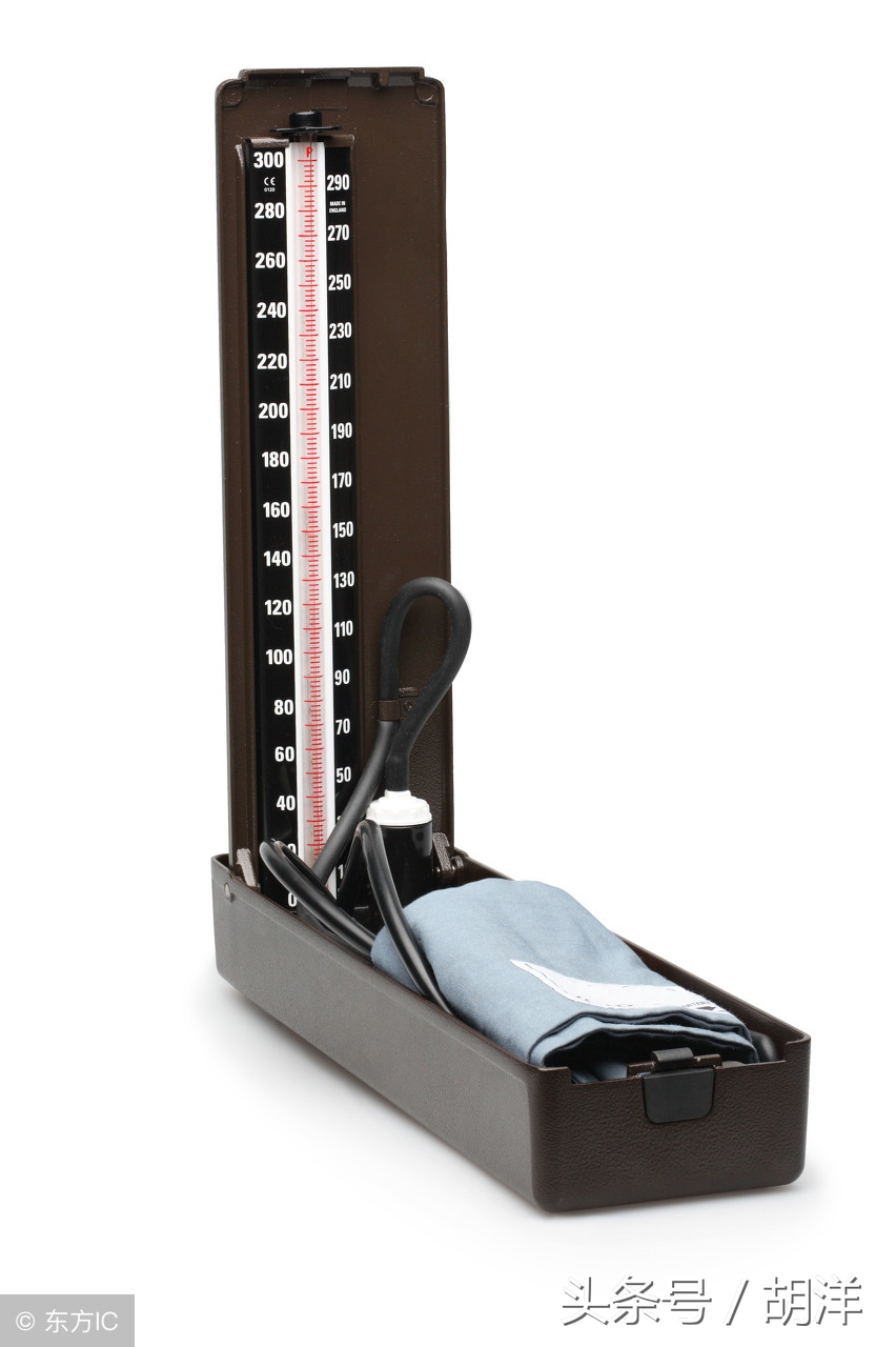 手动血压计和电子血压计哪个准,电子血压计更好还是水银的更好